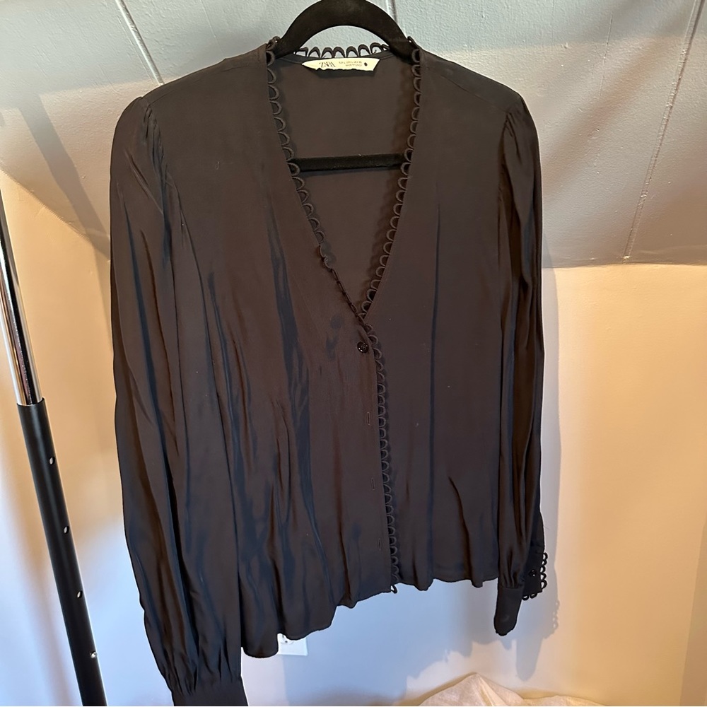 Zara Black V-Neck Long Sleeve Blouse with Scallop Trim